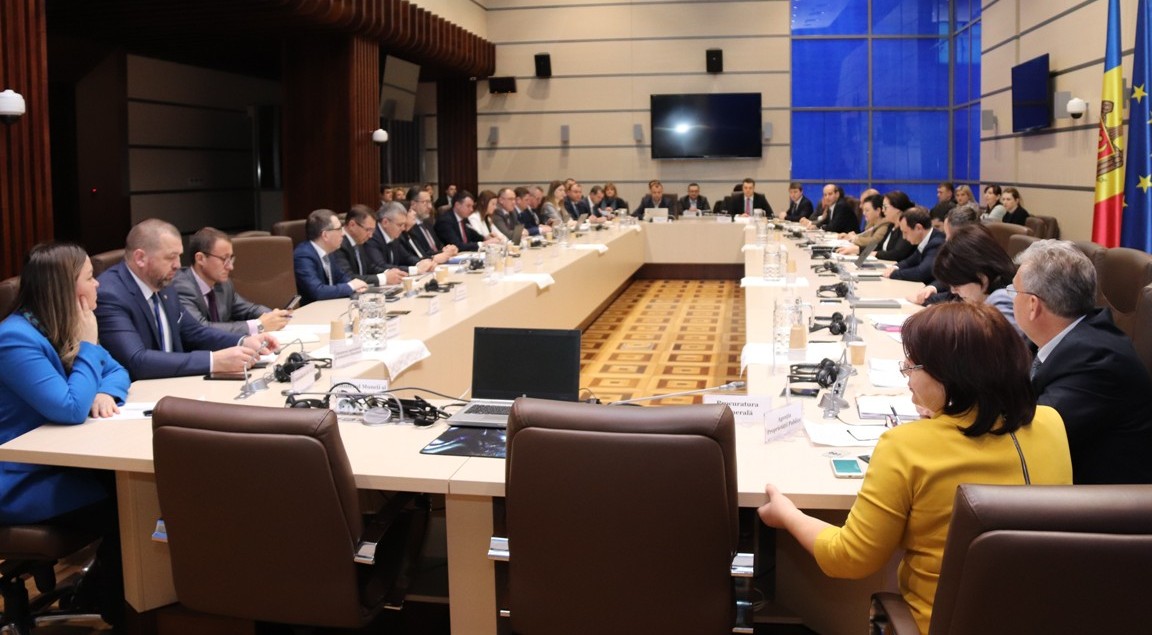 Команда Счетной палаты Республики Молдова (СПРМ) представила 15 февраля на заседании Комиссии по контролю за государственными финансами годовые отчеты учреждения и отчеты о деятельности за 2020 и 2021 годы. 