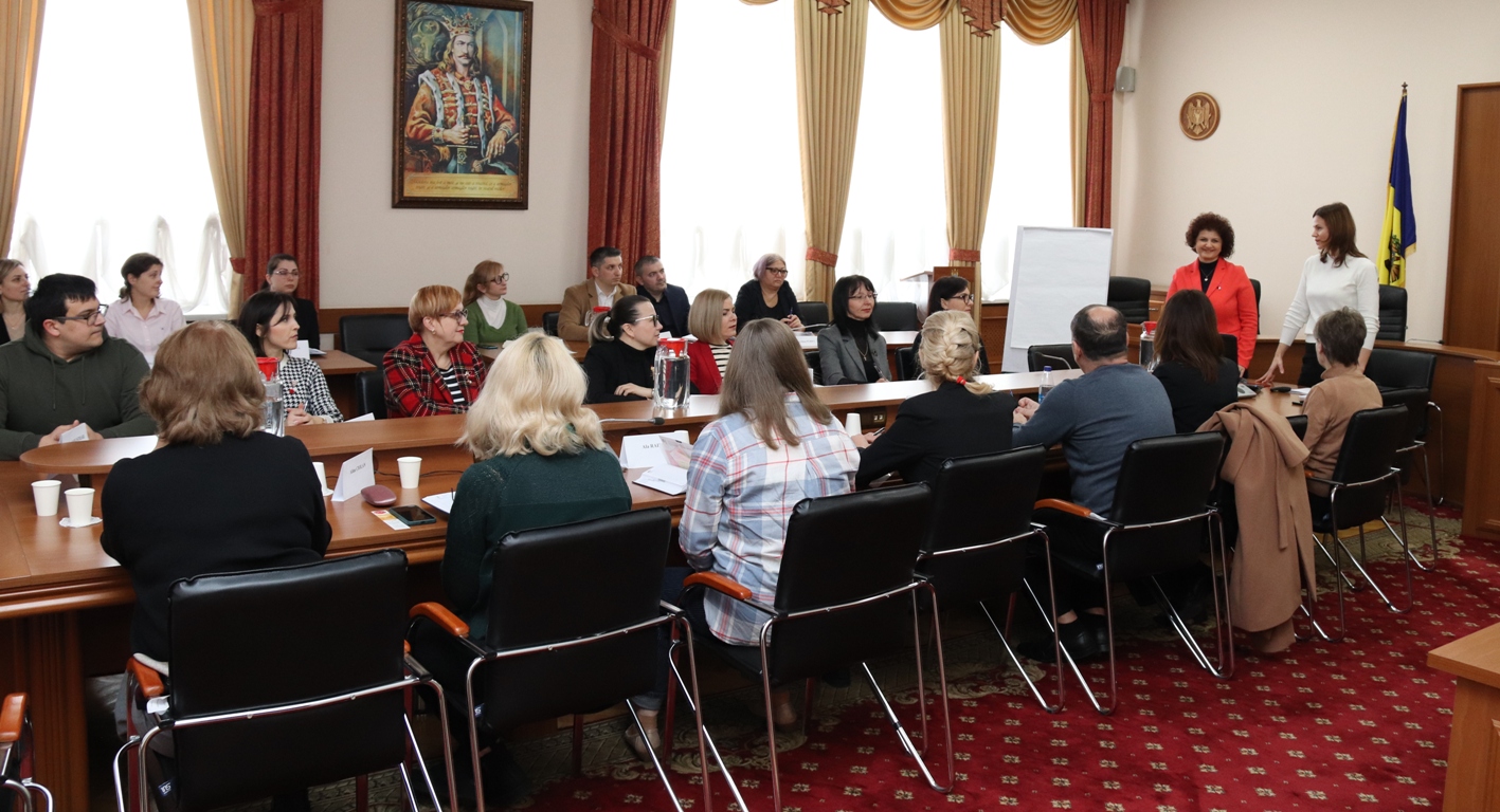 Angajații Curții de Conturi a Republicii Moldova (CCRM) au beneficiat de o sesiune de instruire cu tematica „Gestionarea eficientă a stresului la locul de muncă”, organizată, în perioada 4-5 martie în incinta CCRM.