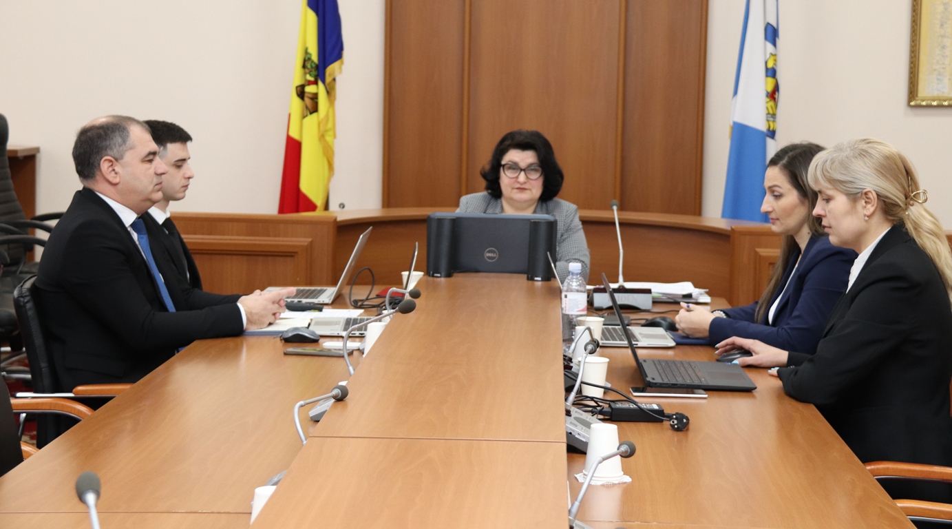 Curtea de Conturi a Republicii Moldova (CCRM) a examinat, la data de 20 martie curent Raportul de audit al conformității asupra gestionării patrimoniului public și a resurselor financiare de către Universitatea de Stat din Moldova(USM) în anii 2021-2022.